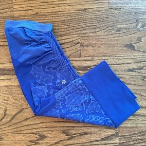 Lululemon blue leggings EUC size 8 never dried